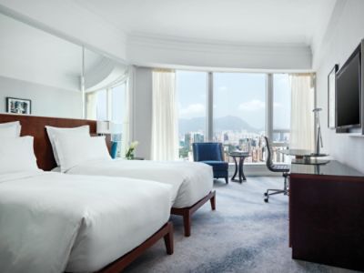 CDHKG_superior_room_twin_beds_slide02.jpg