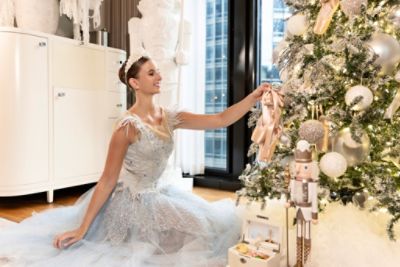 holiday afternoon tea display at The Langham, Chicago