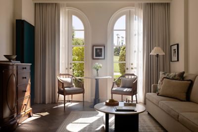 The Langham Huntington, Pasadena offers a range of refined rooms and stylish suites.