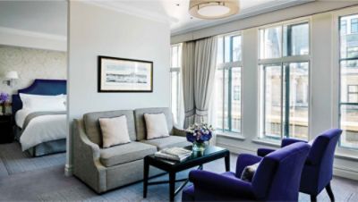 Junior suite lounge area