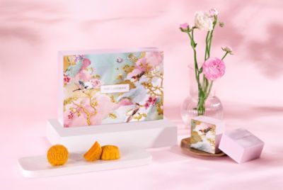 Mini Custard with Egg Yolk Mooncake