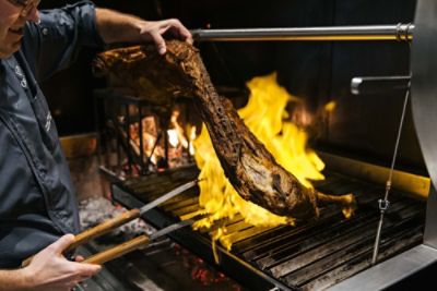 Eight Restaurant - International buffet restaurant - indulge with Cordis' buffet restaurant.