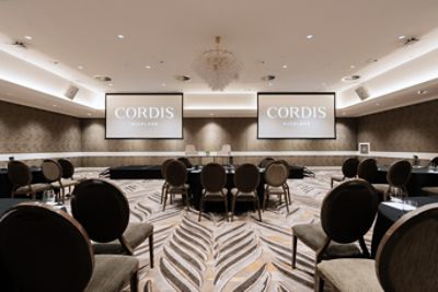 The Crystal Room offers a bright and elegant venue for banquets with 200 guests, or a theatre-style conference for 280 guests