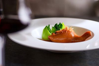 cdhkg-ming-court-wine-infused-elegance-gourmet-menu-aged-qinghua-fenjiu-pigeon-fish-maw-sea–cucumber-water-chestnut-conpoy-premium-broth-braised