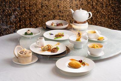 BLACK PEARL TASTING MENU