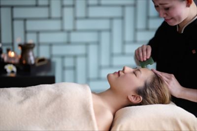 CDHKG_chuan_yu_facial_treatment