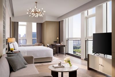 Executive Suite bedroom
