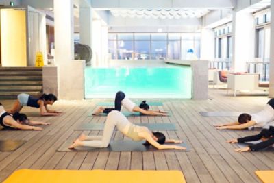 cdshh-experiences-step-inside-poolside-yoga-class.jpg