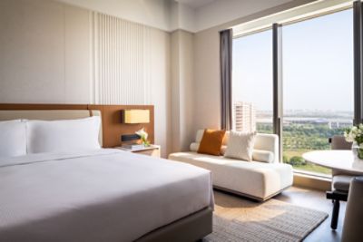 Cordis Xi'an bedroom of deluxe hotel room