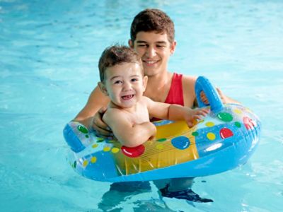 kid in pool