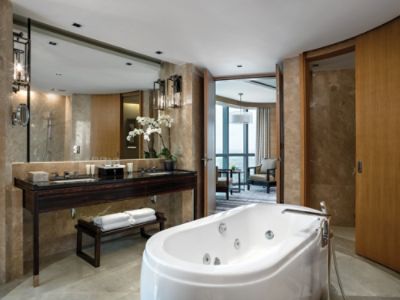 lphan-presidential-suite-bathroom.jpg