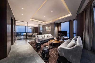 Lphan-chairman-suite-living-room.jpg