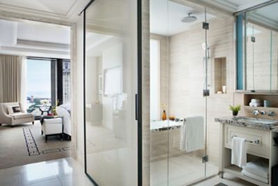 The Langham Chicago Luxury Hotel Deluxe Room Bathroom