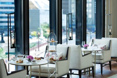 The Langham, Chicago offers an exquisite dining experience.