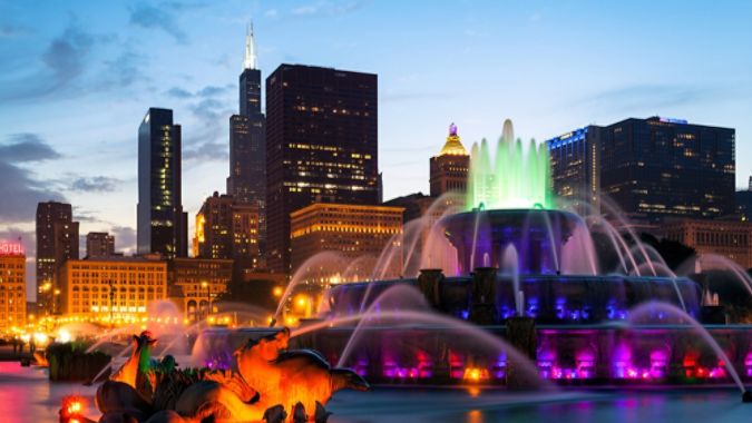 Chicago, Illinois Attractions: Shopping and Entertainment