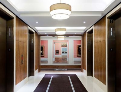 At The Langham, Chicago, more than 140 artists’ works are elegantly displayed throughout the hotel. 