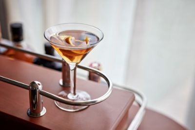 Enjoy a luxurious elegant night cap with a cocktail from Aria bar and lounge