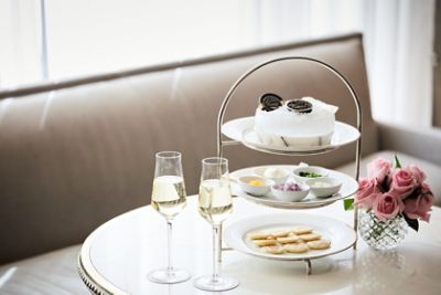 Signature Dish - Caviar and Champagne at Aria Bar & Lounge