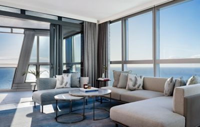 tlgdc-three-bedroom-skyline-ocean-living-room