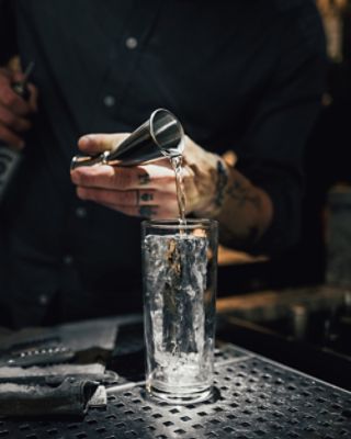 tlhkg-artesian-mixology.jpg