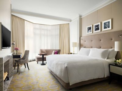 tlhkg-offer-stay-fabulous-staycation2