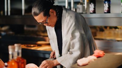 Chef Morimoto is coming to Jakarta, bringing along the Japanese cuisine restaurant with an upscale dining experience and quality foods.