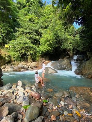 tljkt_trekking_to_hidden_waterfalls