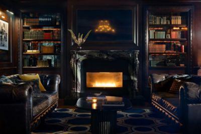 Enjoy handcrafted cocktails at The Tap Room cocktail bar, which is inspired by the original hotel bar opened in the 1930s.