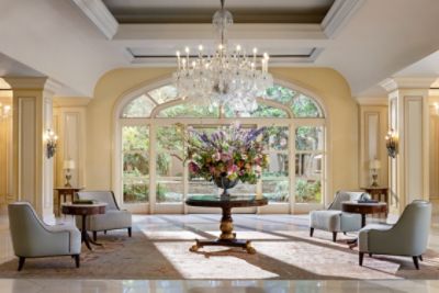 The Langham Huntington, Pasadena, Los Angeles offers a luxury hotel experience featuring refined rooms and suites.