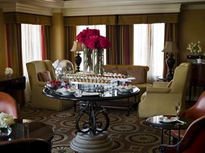 Enjoy a range of privileges including all-day refreshments and exquisite culinary presentations at The Langham Club.