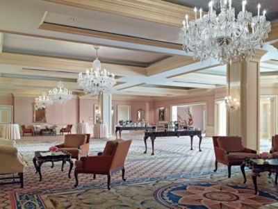 tllax-the-huntington-ballroom-foyer.jpg