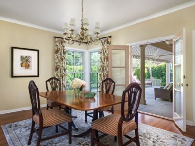 tllax-two-bedroom-ford-cottage-suite-dining-room.jpg