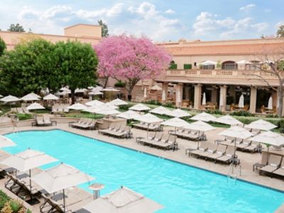 Escape from the city’s bustle with a swim in The Langham Huntington, Pasadena's heavenly heated outdoor swimming pool.