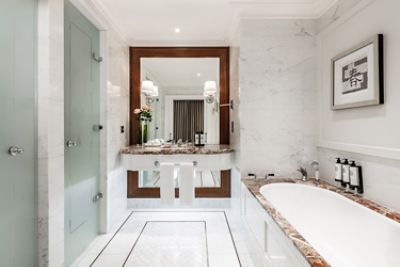 Langham London One Bedroom Suite Bathroom