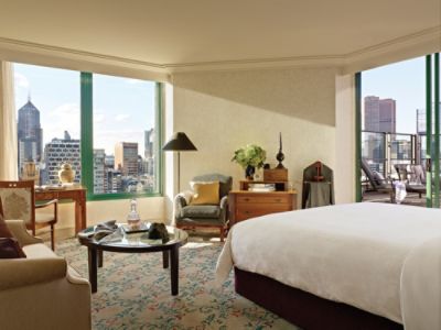 The Executive Terrace Rooms is a testament to the Langham brand of luxury with soft beds and outstanding cityviews.