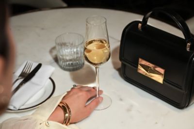 aria bar & lounge offers 