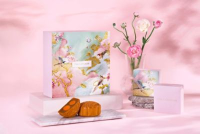 The Langham Melbourne Mooncakes White Lotus Seed