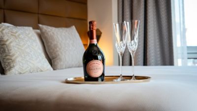 tlnyc-celebrate-gift-romantic-gesture.jpg