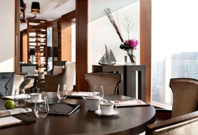 The Langham Shanghai Xitiandi luxury hotel club lounge