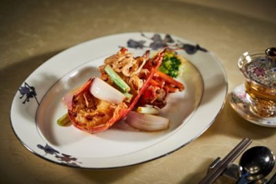 tlshx-tang-court-sauteed-australian-lobster.jpg