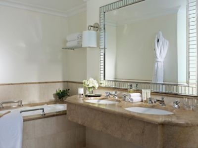 The Langham Sydney Luxury Hotel One Bedroom Suite Bathroom